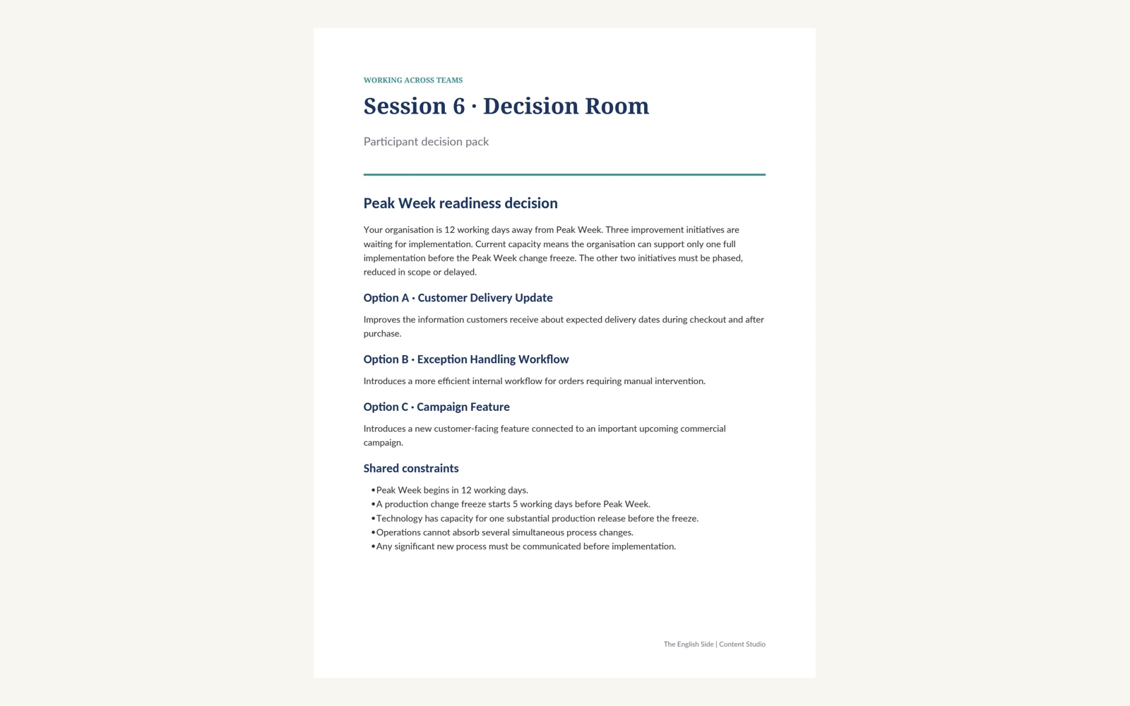Brief de Decision Room con tres iniciativas y restricciones compartidas.